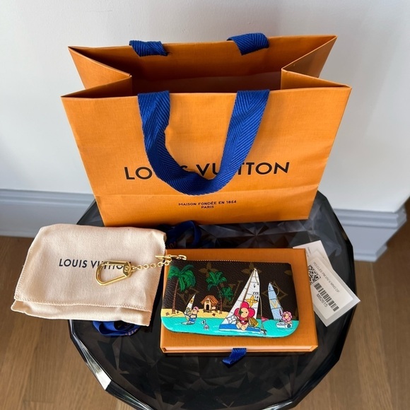 Louis Vuitton Vivienne The House Mascot sailing with friends Key Pouch - Picture 4 of 12